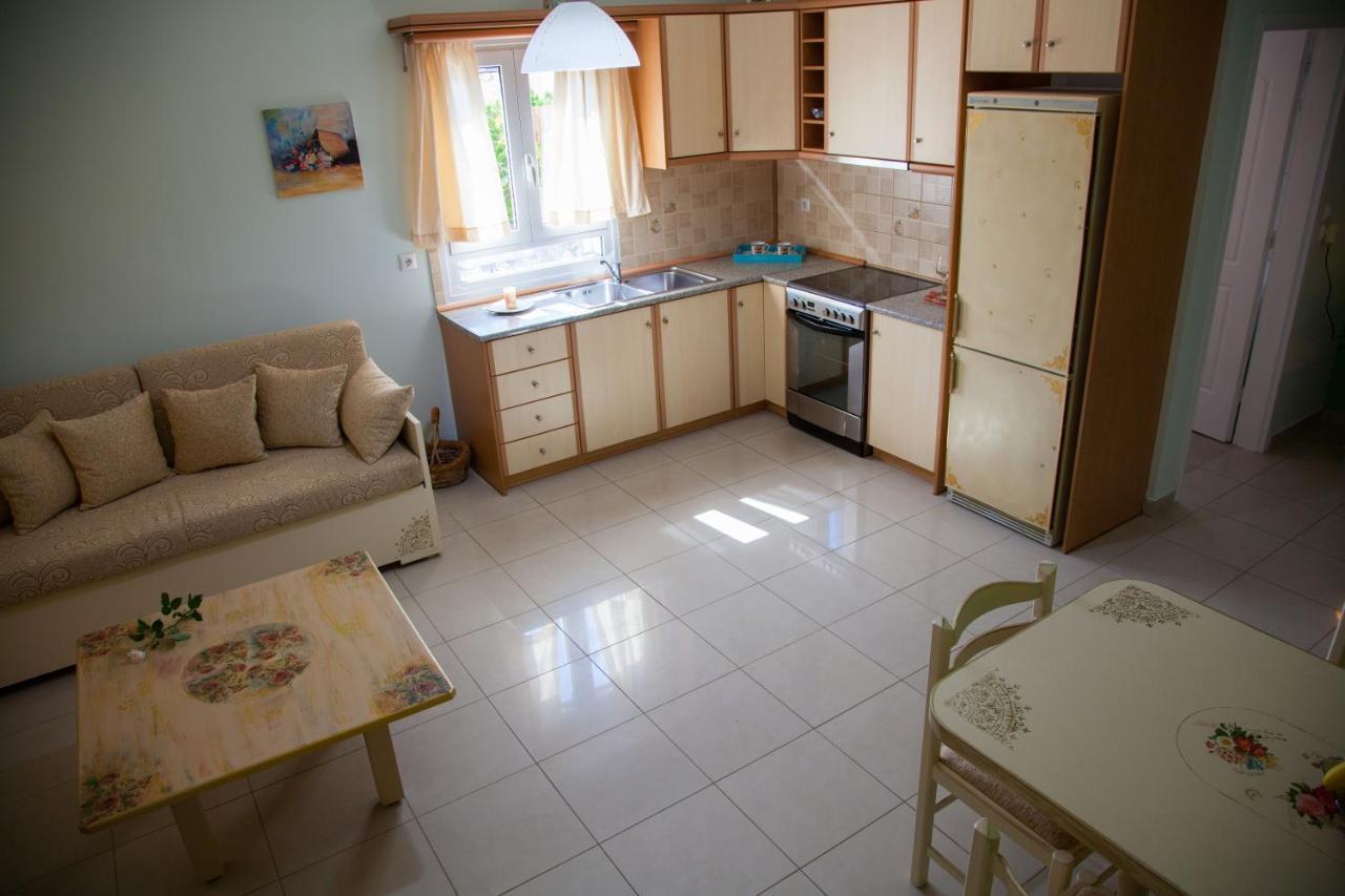 La Casa D'Estate Villa Lakíthra Eksteriør billede